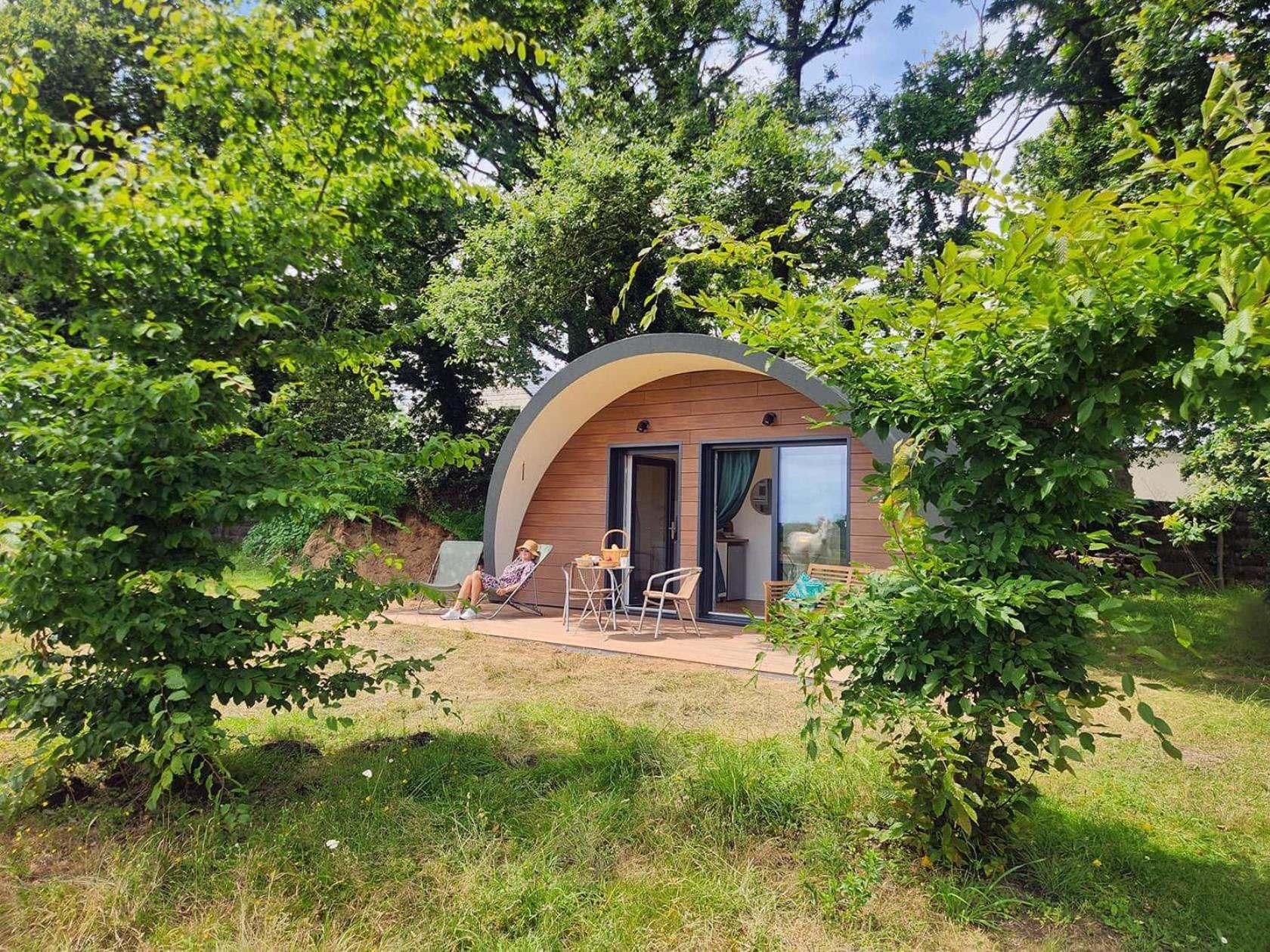 Gites & Tiny Houses Les Hauts De Toulvern Baden Room photo